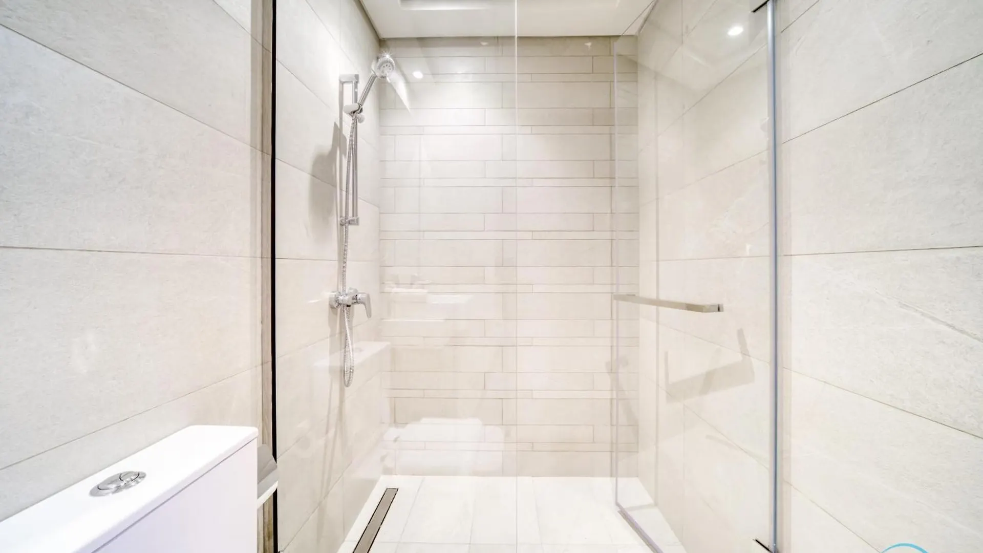 Ravishing 2Br At Azizi Riviera 30, Al Merkadh By Deluxe Holiday Homes Dubai 0*,  United Arab Emirates