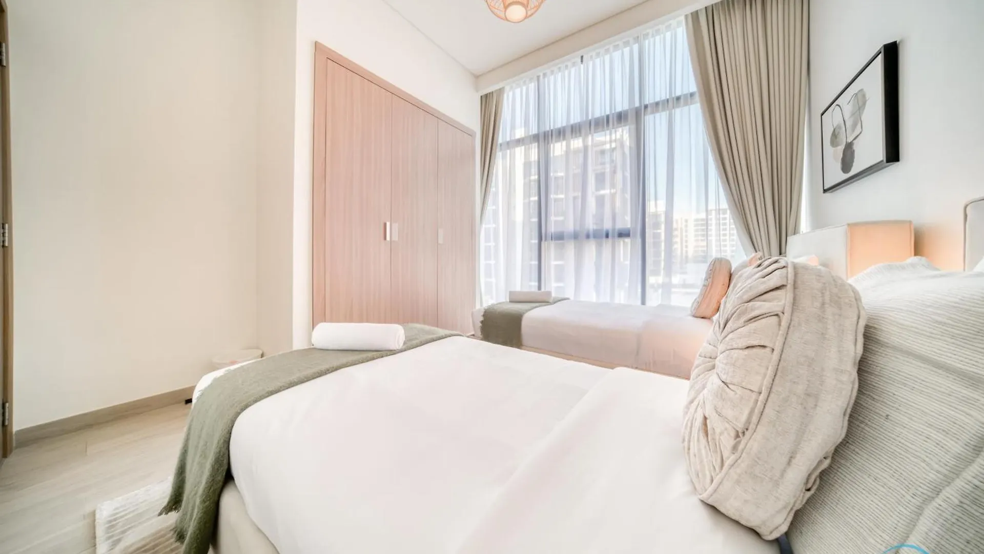 Ravishing 2Br At Azizi Riviera 30, Al Merkadh By Deluxe Holiday Homes Dubai Apartment